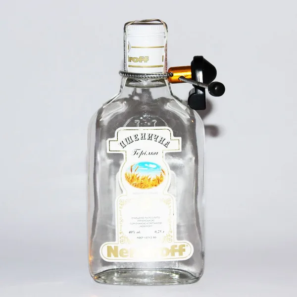 Üçgen Şişe Etiketi 4